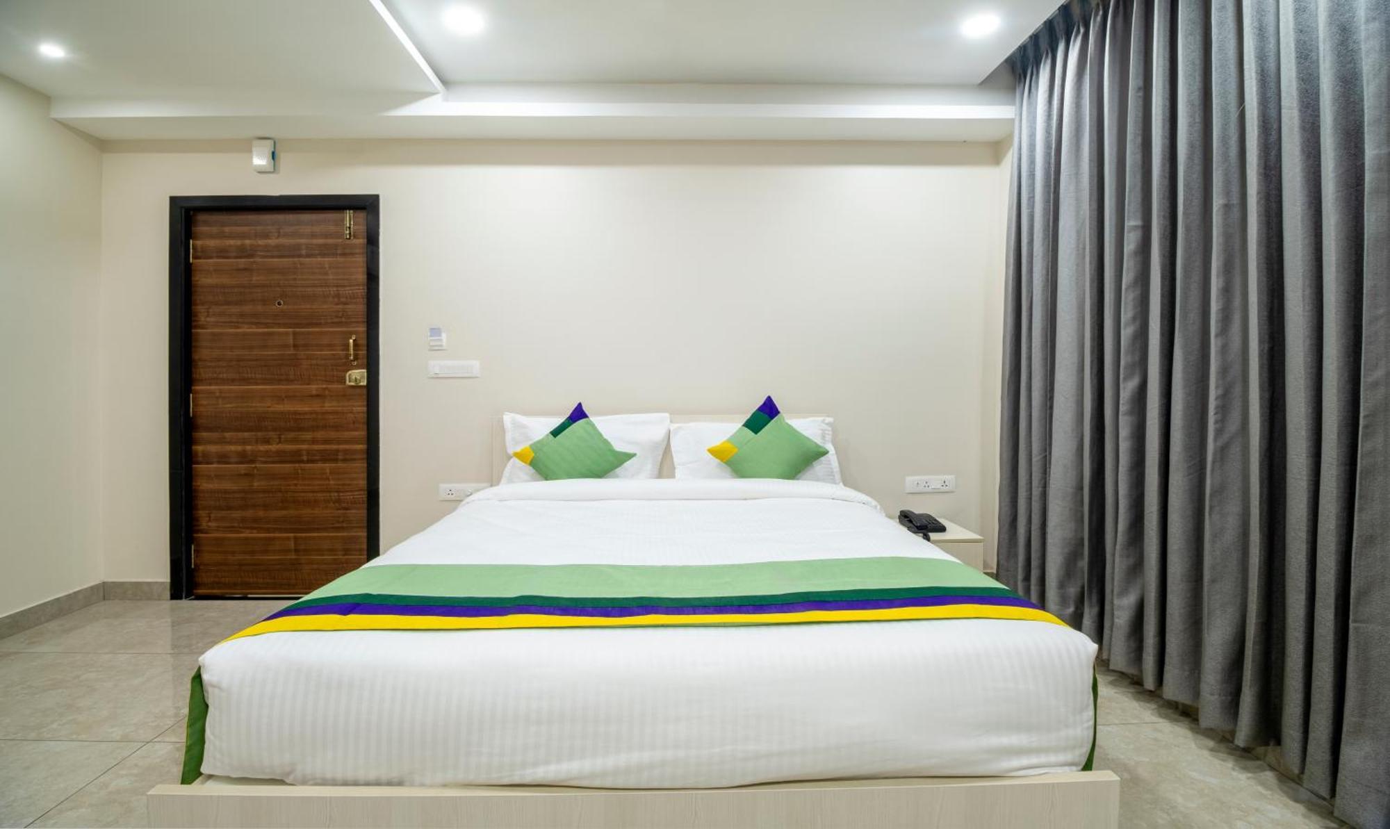 Treebo Sea Heights Hotel Kakinada Exterior photo